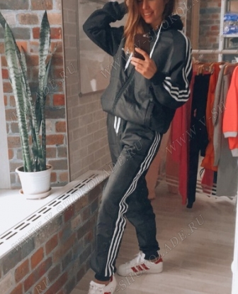 Утепленный спортивный костюм женский "Adidas" / Большие размеры / Черный